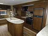 2015 Venture RV SportTrek Photo #12