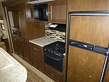 2015 Venture RV SportTrek Photo #17