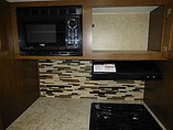 2015 Venture RV SportTrek Photo #18