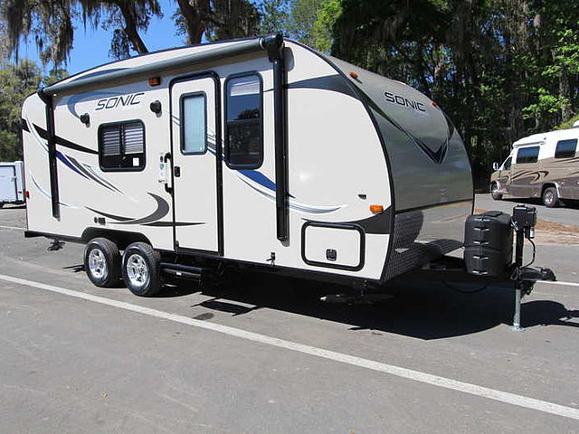 2015 Venture RV Sonic Photo