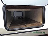 2015 Venture RV SportTrek Photo #5