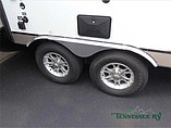 2015 Venture RV SportTrek Photo #6