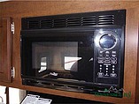 2015 Venture RV SportTrek Photo #28