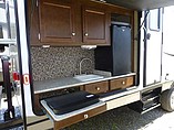 2015 Venture RV SportTrek Photo #8