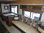 2015 Venture RV SportTrek Photo #13