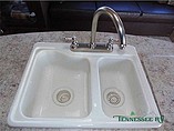 2015 Venture RV SportTrek Photo #15