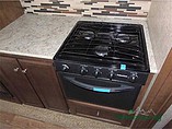 2015 Venture RV SportTrek Photo #16