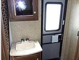 2015 Venture RV SportTrek Photo #23