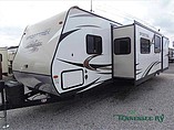 2015 Venture RV SportTrek Photo #3