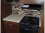 2015 Venture RV SportTrek Photo #16