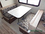 2015 Venture RV SportTrek Photo #18