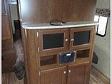 2015 Venture RV SportTrek Photo #19