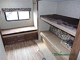 2015 Venture RV SportTrek Photo #26