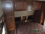2015 Venture RV SportTrek Photo #8