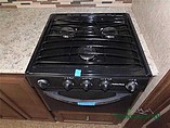2015 Venture RV SportTrek Photo #16