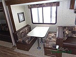 2015 Venture RV SportTrek Photo #22