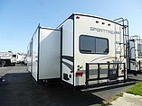 2016 Venture RV SportTrek Photo #7