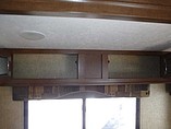 2016 Venture RV SportTrek Photo #23