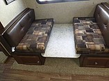 2016 Venture RV SportTrek Photo #24