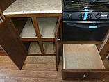 2016 Venture RV SportTrek Photo #31