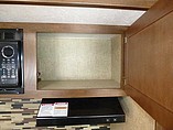 2016 Venture RV SportTrek Photo #33