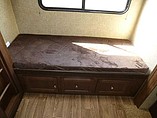 2016 Venture RV SportTrek Photo #43