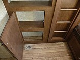 2016 Venture RV SportTrek Photo #46