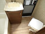 2016 Venture RV SportTrek Photo #48