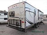 2015 Venture RV SportTrek Photo #10