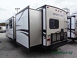 2015 Venture RV SportTrek Photo #4