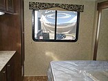 2015 Venture RV SportTrek Photo #17