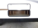 2015 Venture RV SportTrek Photo #8