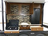 2015 Venture RV SportTrek Photo #11