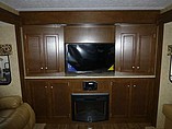 2015 Venture RV SportTrek Photo #22