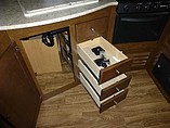 2015 Venture RV SportTrek Photo #28