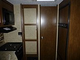 2015 Venture RV SportTrek Photo #29