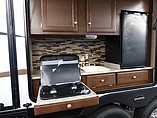 2015 Venture RV SportTrek Photo #10
