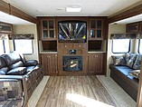 2015 Venture RV SportTrek Photo #12