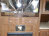 2015 Venture RV SportTrek Photo #16