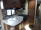 2015 Venture RV SportTrek Photo #19