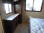 2015 Venture RV SportTrek Photo #28