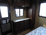 2015 Venture RV SportTrek Photo #30
