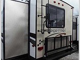 2015 Venture RV SportTrek Photo #3