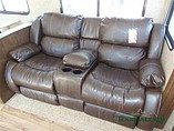 2015 Venture RV SportTrek Photo #17