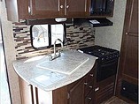 2015 Venture RV SportTrek Photo #19