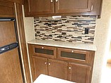 2016 Venture RV SportTrek Photo #16