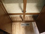 2016 Venture RV SportTrek Photo #18