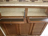 2016 Venture RV SportTrek Photo #19