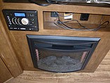 2016 Venture RV SportTrek Photo #33