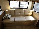 2016 Venture RV SportTrek Photo #35